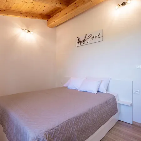 Hébergement de vacances Balarini Mednjan