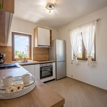 Balarini Holiday home Mednjan