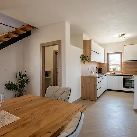 Balarini Holiday home Mednjan